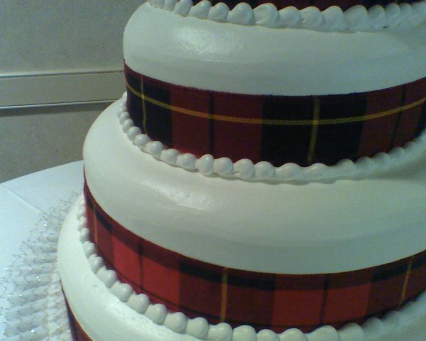 Beth and Pat  - 4 tier Scottish Wedding with family tartan pattern